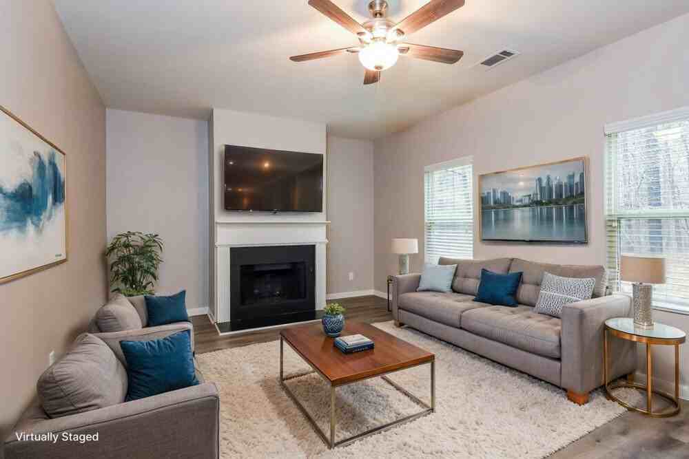 222 Westridge Cir - Photo 4 of 20