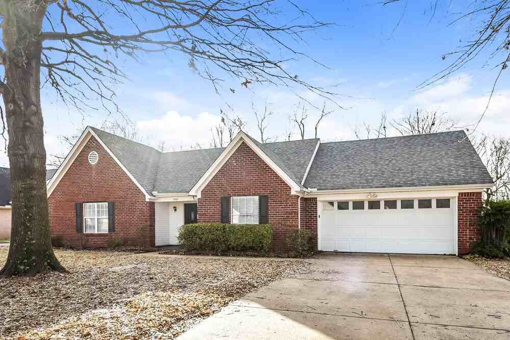 5205 Plum Tree Dr - Photo 3 of 16