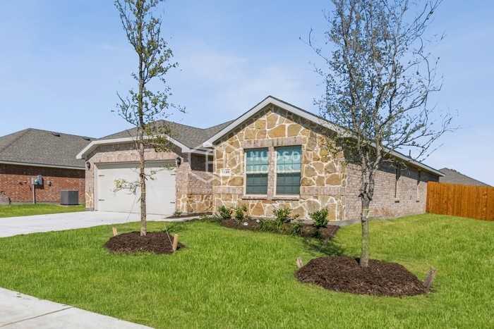 2120 Basil Ave - Photo 5 of 34