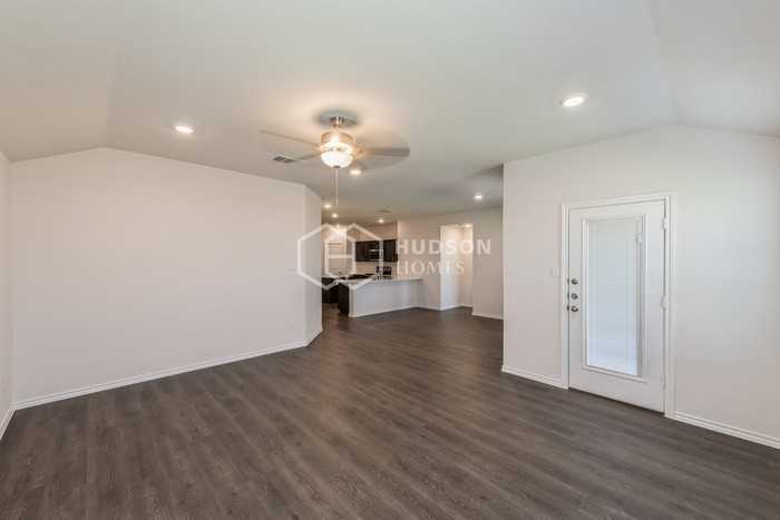 2120 Basil Ave - Photo 6 of 34