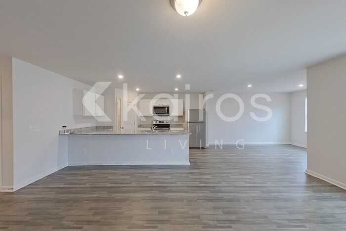 2617 Provence Dr Se - Photo 6 of 27