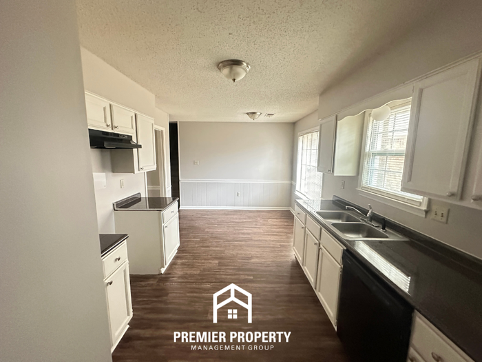 6764 Henredon Dr - Photo 7 of 26