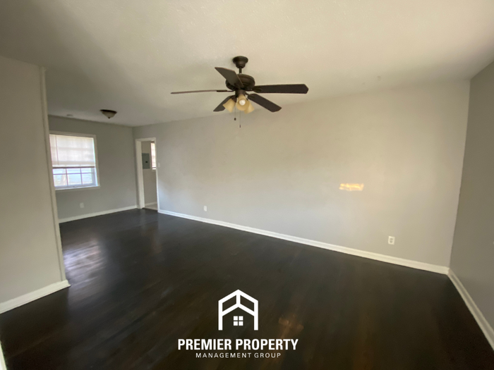 3416 Northmoor Ave - Photo 2 of 15