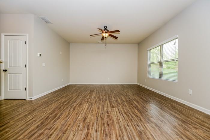 436 Concord Ter - Photo 4 of 15