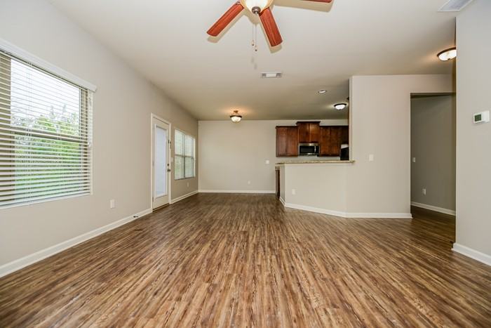 436 Concord Ter - Photo 6 of 15