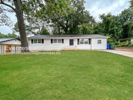 featured image of 2086 Fairburn Rd Sw