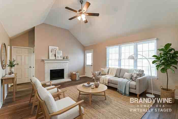 7800 Lowrance Rd - Photo 2 of 20