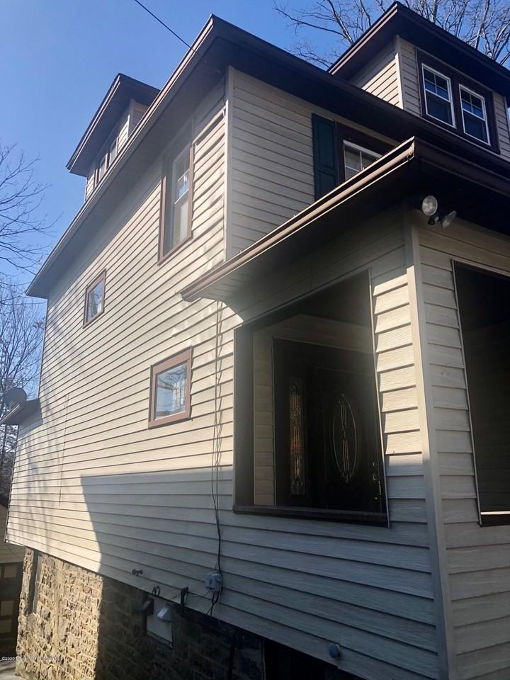 504 School St - Photo 4 of 35