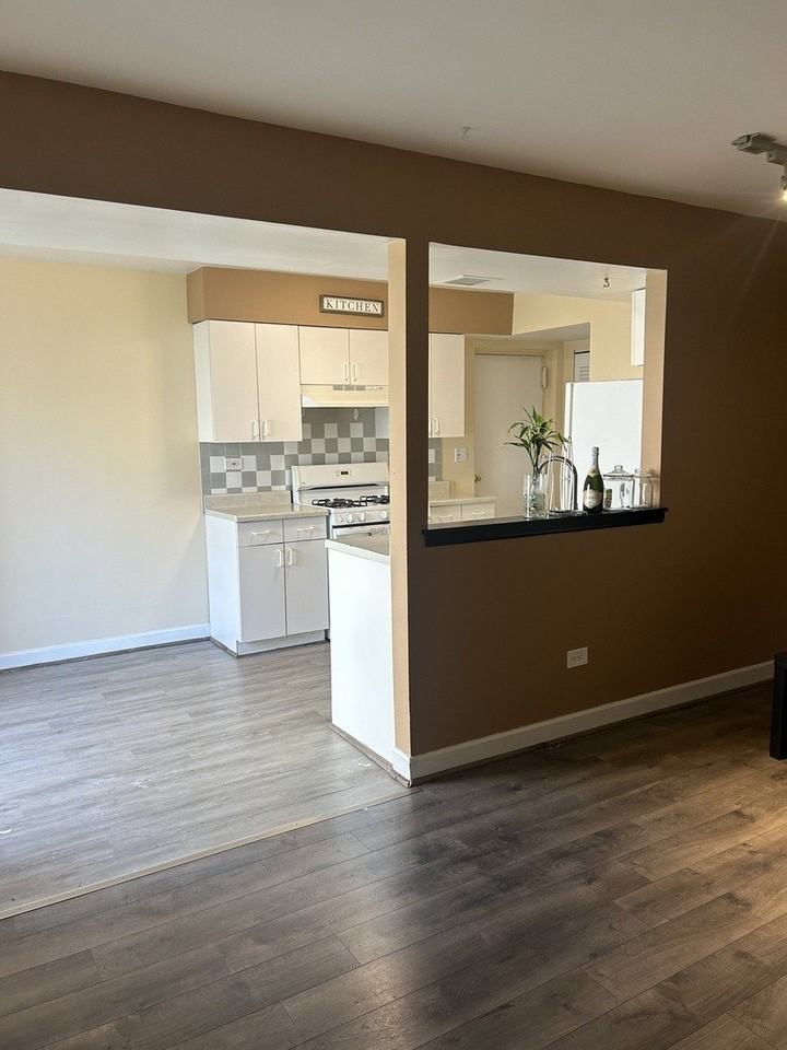 1319 Wye Ct - Photo 2 of 12