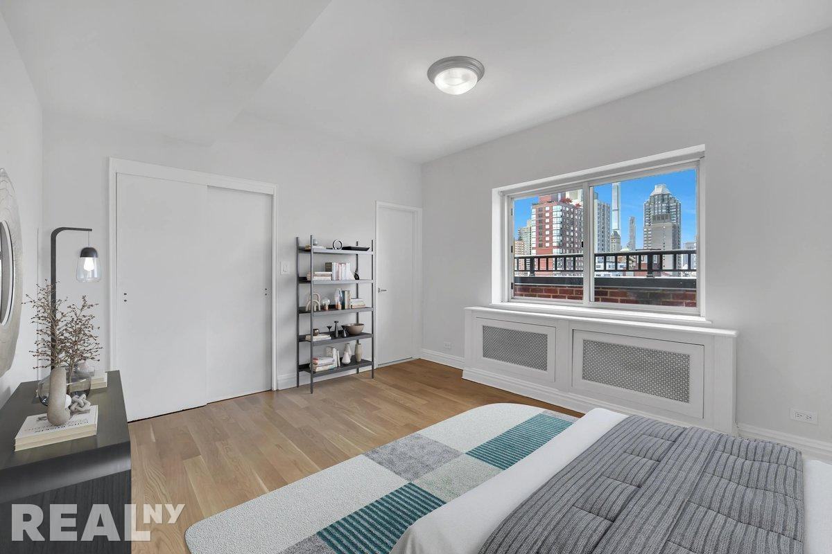 E 65th St #PHB - Photo 6 of 13