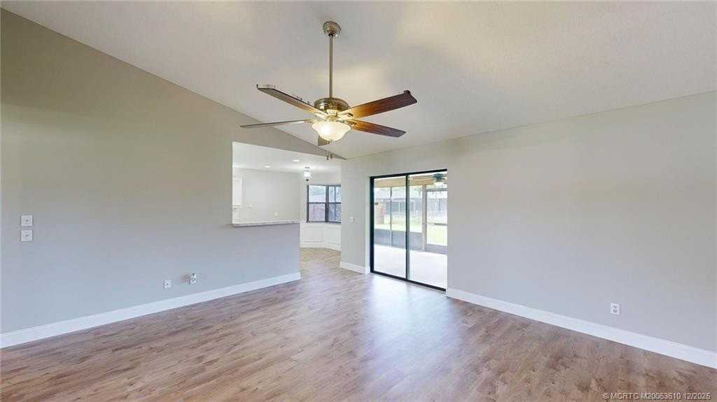 2881 Se Nance St - Photo 5 of 30