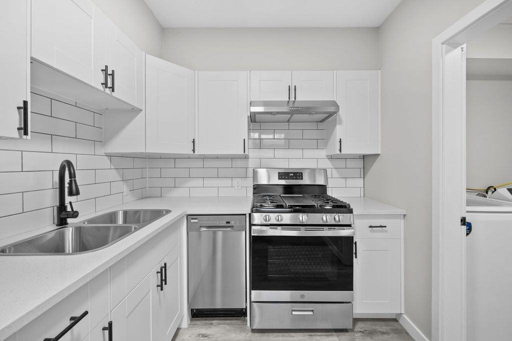 Gemini Apartments - 4Plexes - Photo 7 of 16