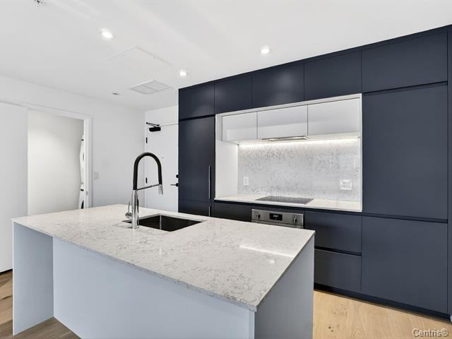 585 Glengarry - Photo 4 of 14