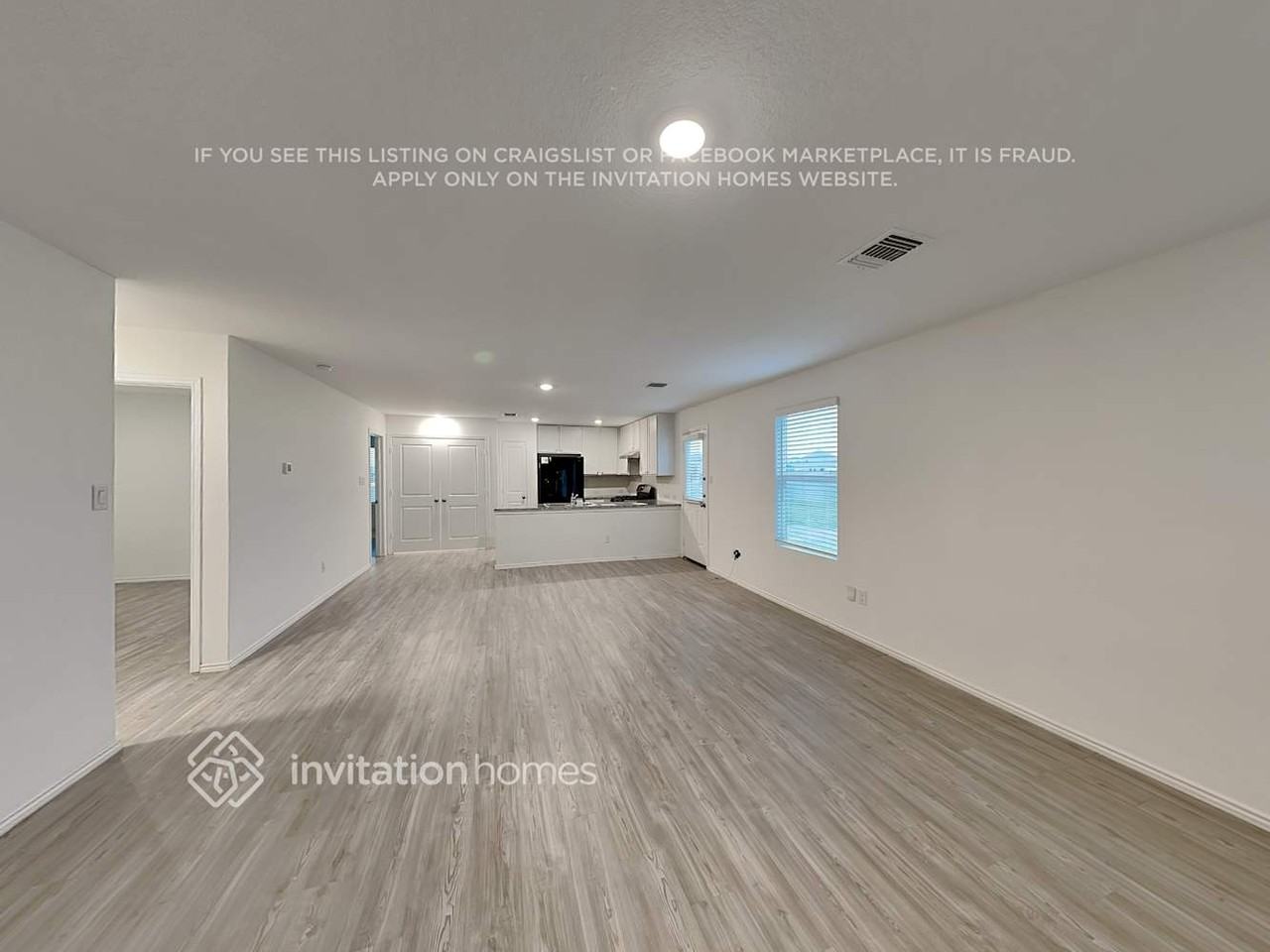 6558 Runaway Row - Photo 4 of 18