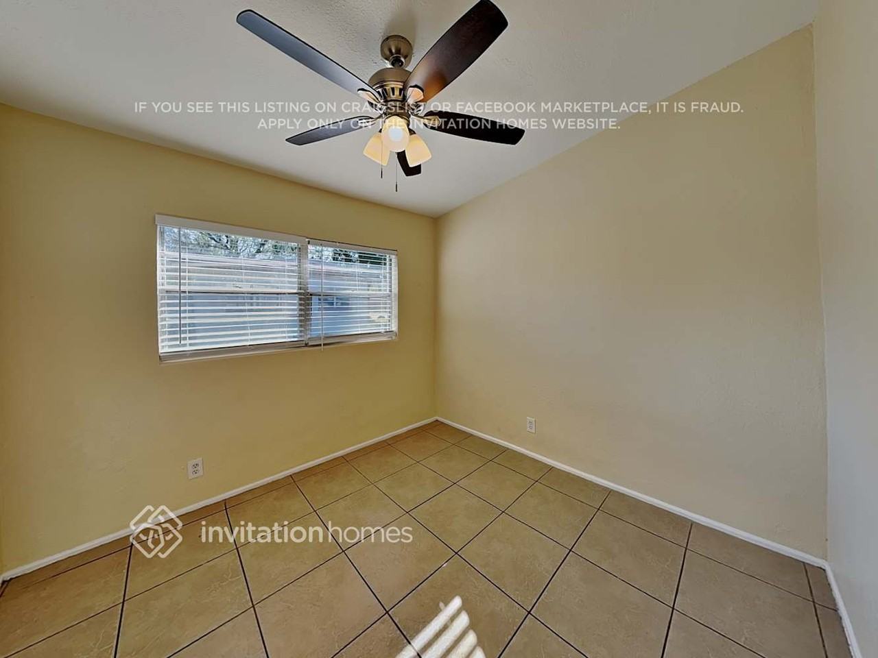 219 Flamingo Dr - Photo 6 of 18