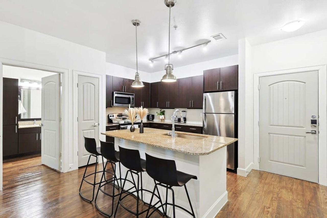 5445 Town and Country Boulevard - Photo 7 of 50