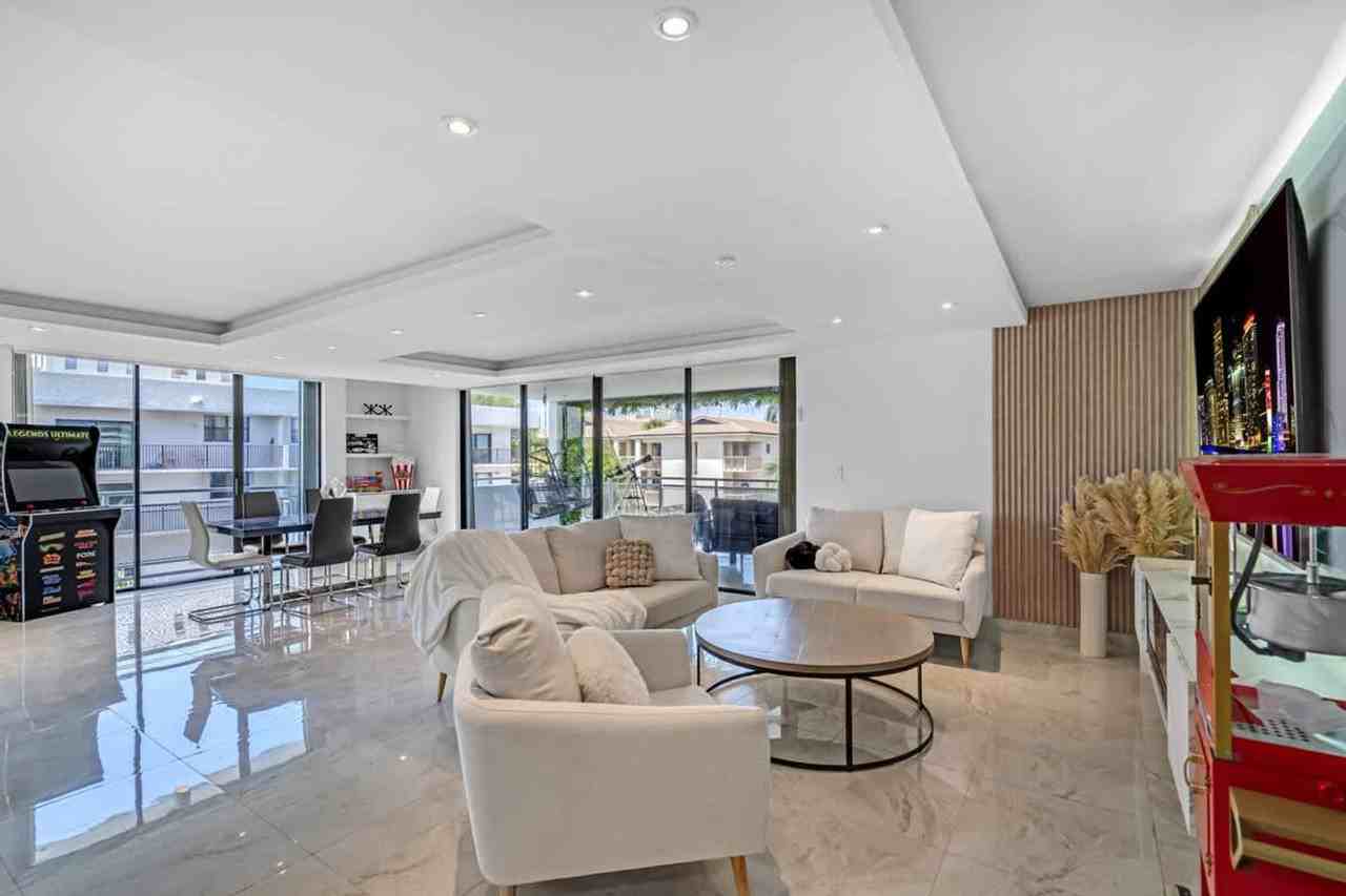 468 Golden Isles Dr #1372349P - Photo 3 of 50