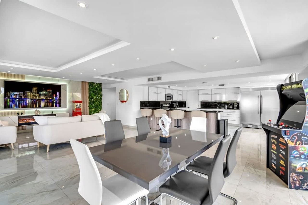 468 Golden Isles Dr #1372349P - Photo 4 of 50