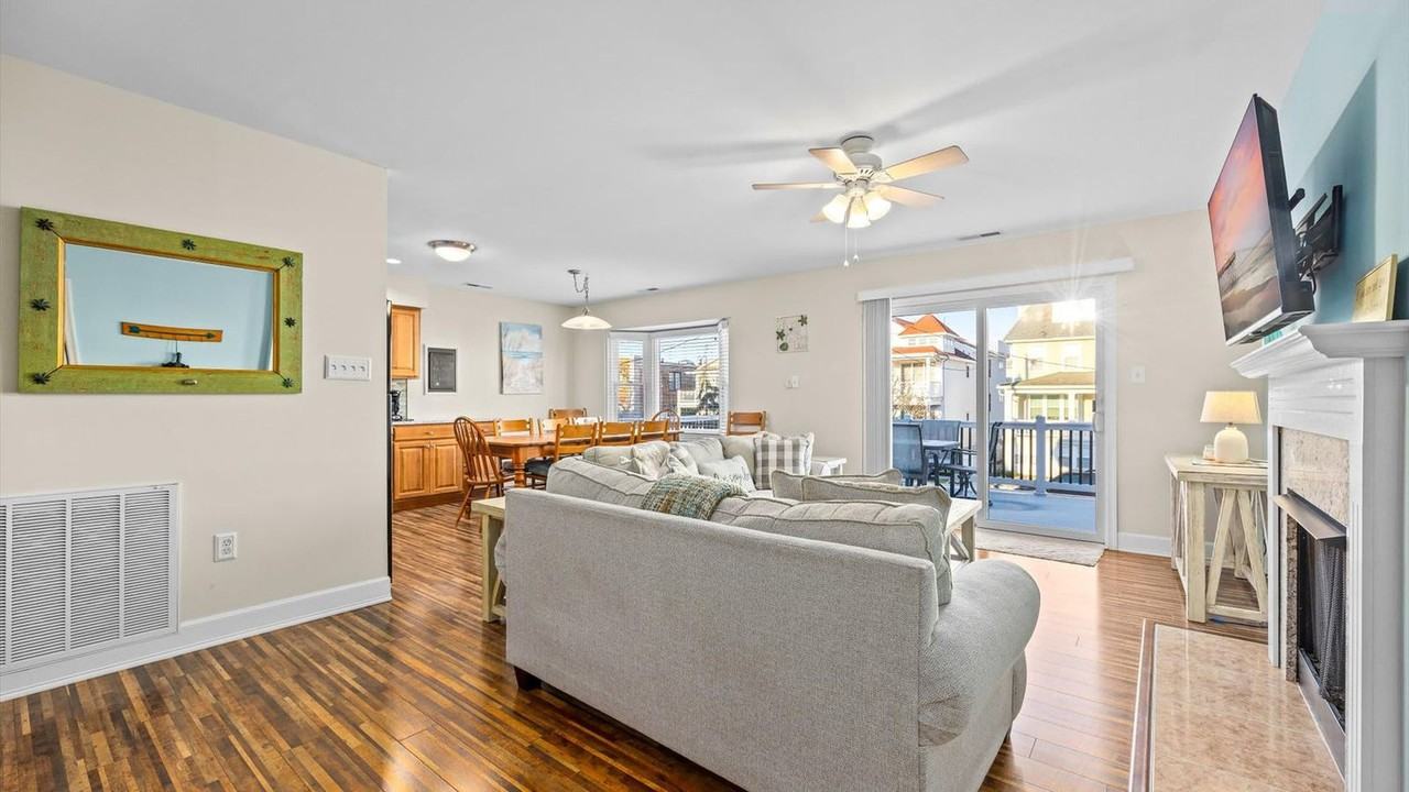 814 Brighton Pl #1377382P - Photo 4 of 25