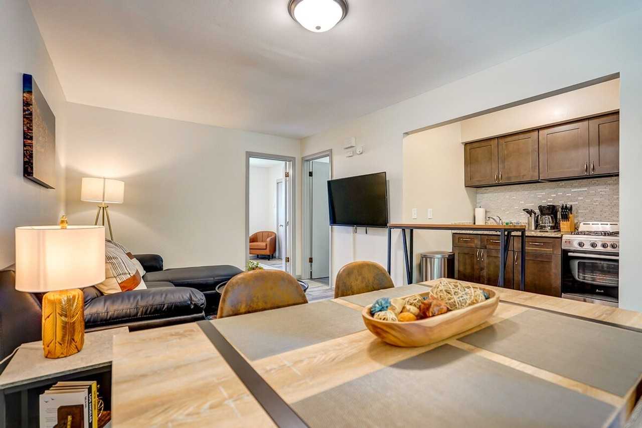 407 S 94th Pl #1377403P - Photo 4 of 16