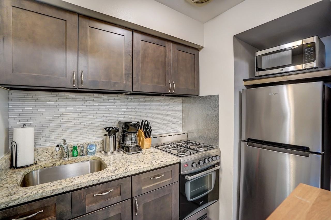 407 S 94th Pl #1377403P - Photo 6 of 16