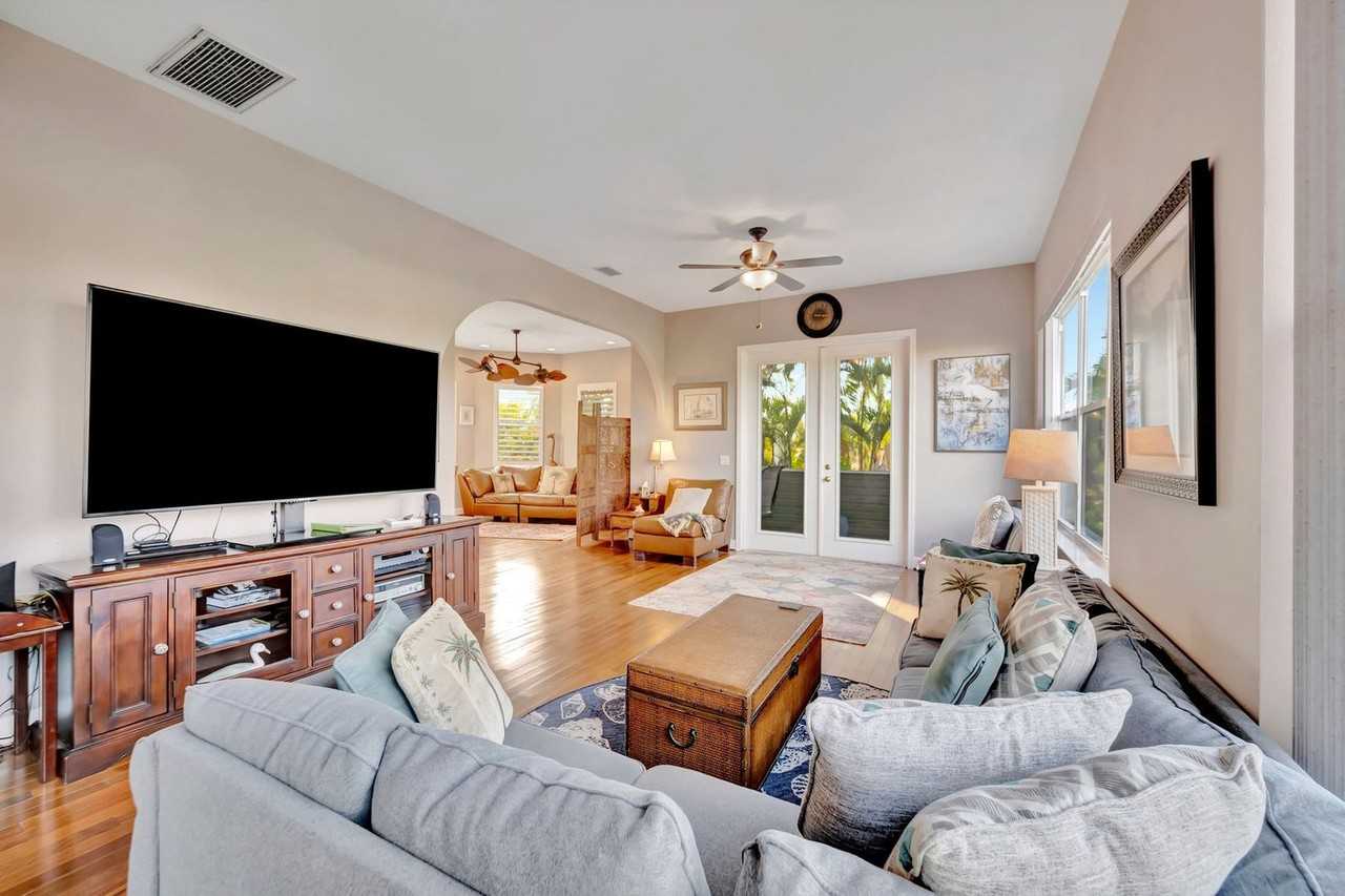 28 Michiana Dr #1378921P - Photo 6 of 50