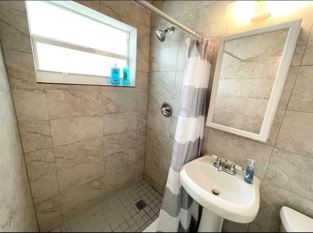 289 Nw 34th Ter #1378980P - Photo 6 of 12