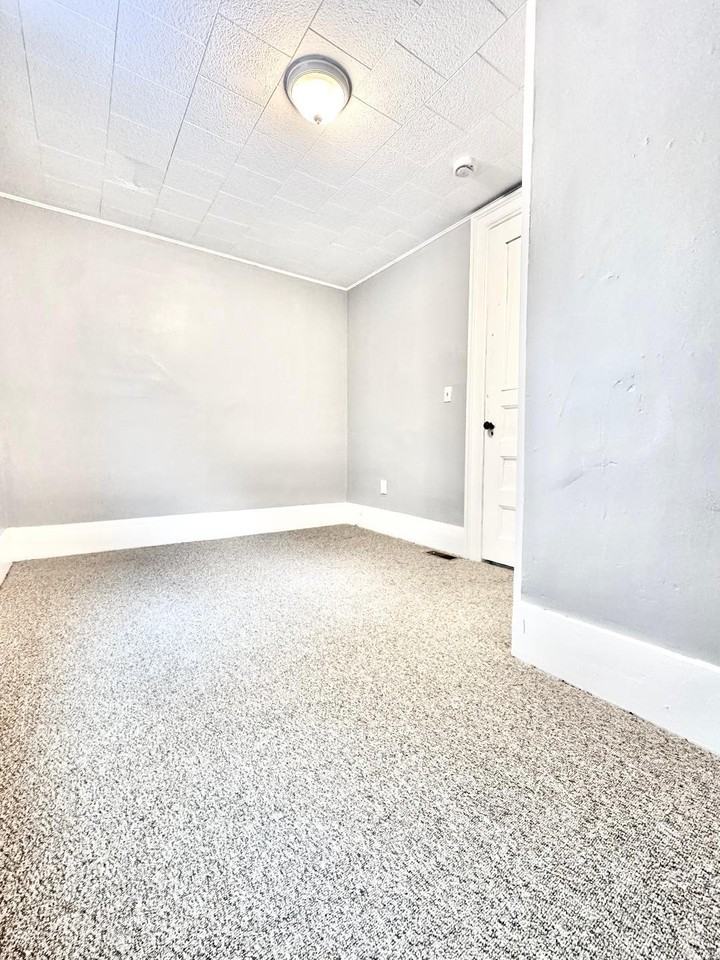 111 Southside Pkwy - Photo 5 of 25