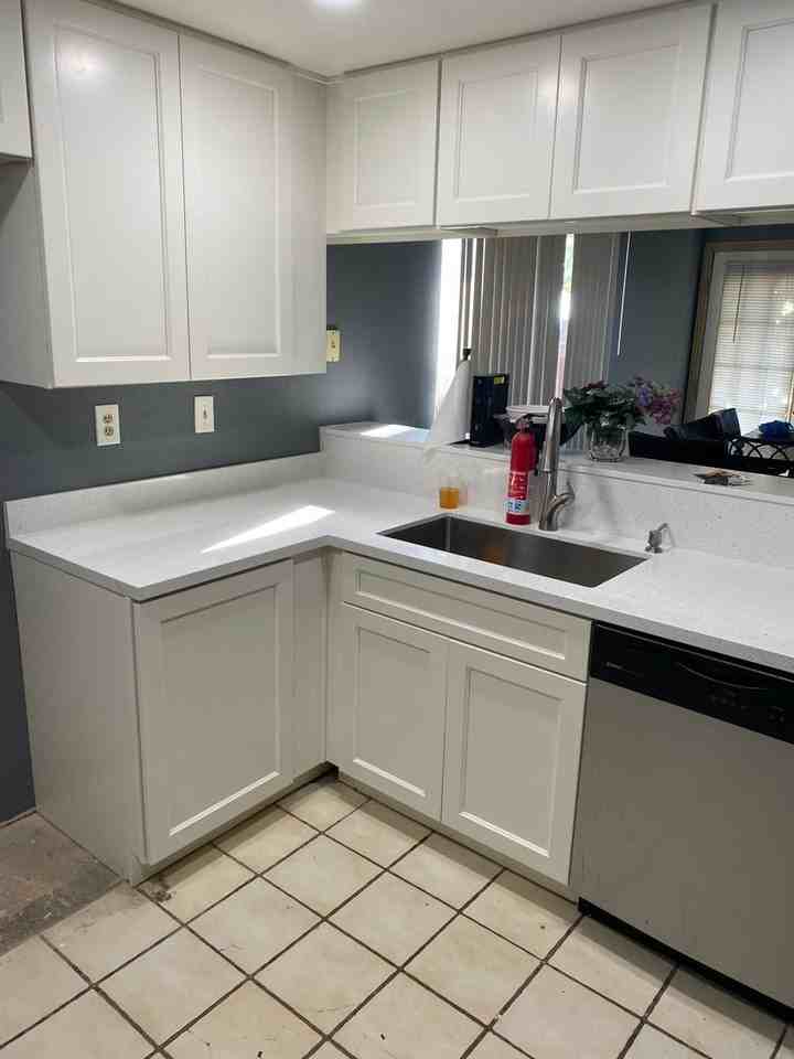 317 Arrowhead Dr - Photo 7 of 10