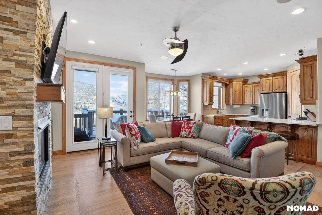 3042 Lower Saddleback Rd - Photo 2 of 34