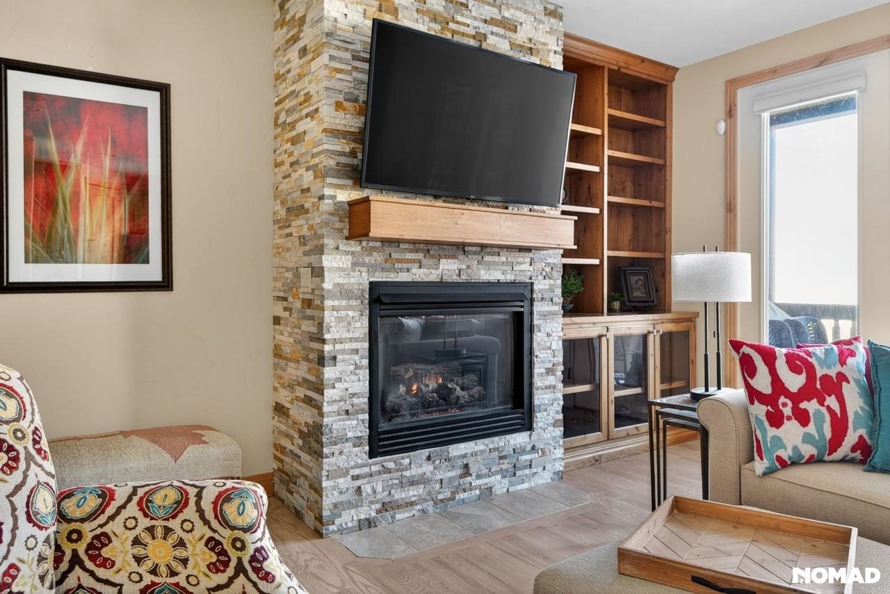 3042 Lower Saddleback Rd - Photo 3 of 34