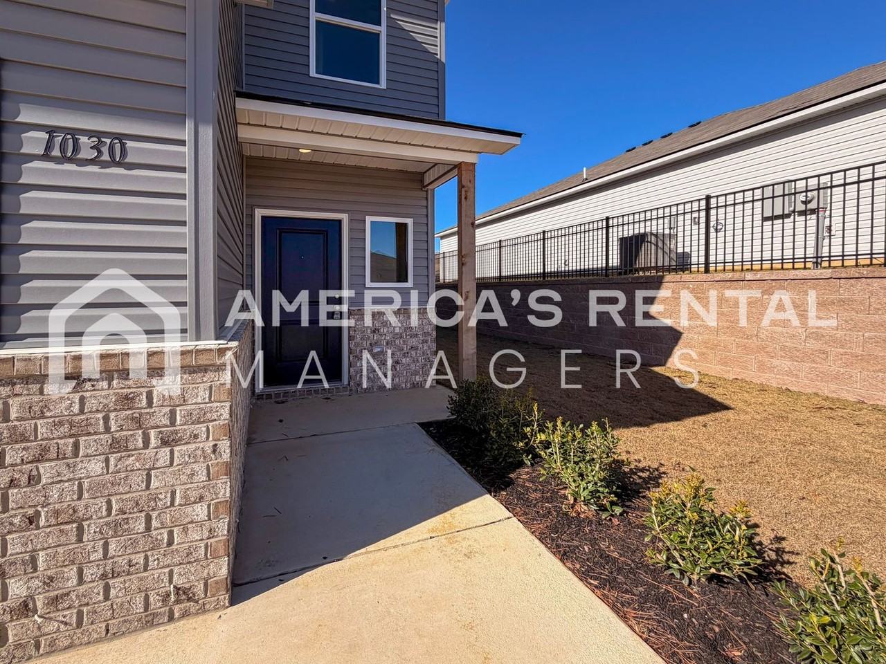 1030 Brookhaven Dr - Photo 6 of 46