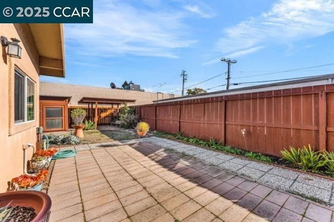 104 Los Altos Pl - Photo 6 of 11