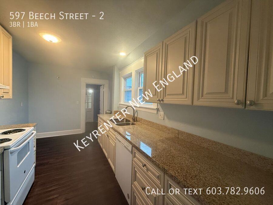 597 Beech St #2 - Photo 7 of 12