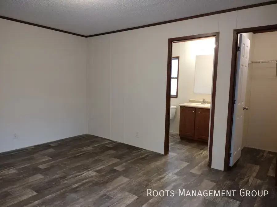 3625 Caco St - Photo 4 of 8