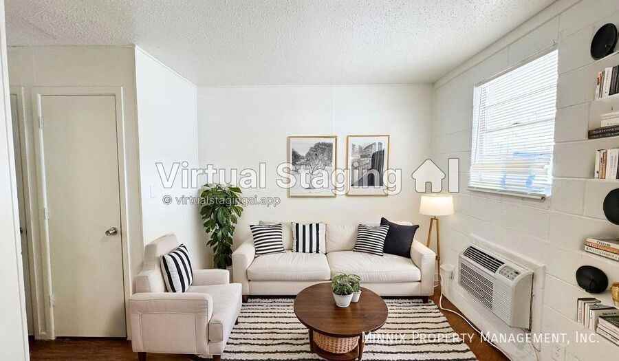 2212 2nd St #3 - Photo 2 of 9