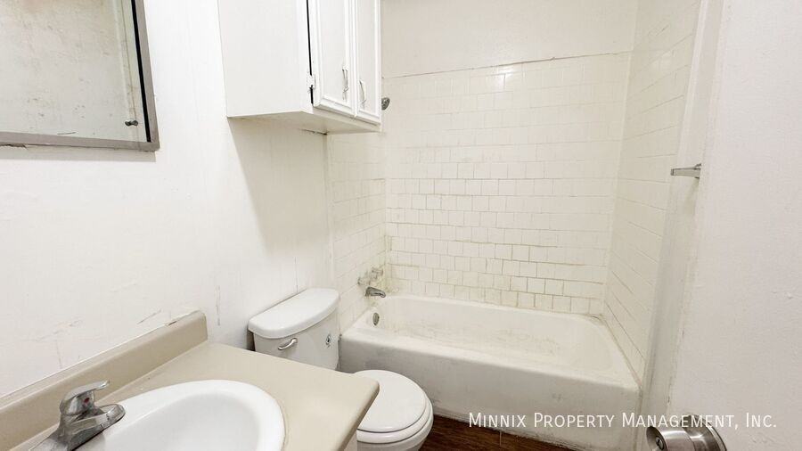 2212 2nd St #3 - Photo 7 of 9