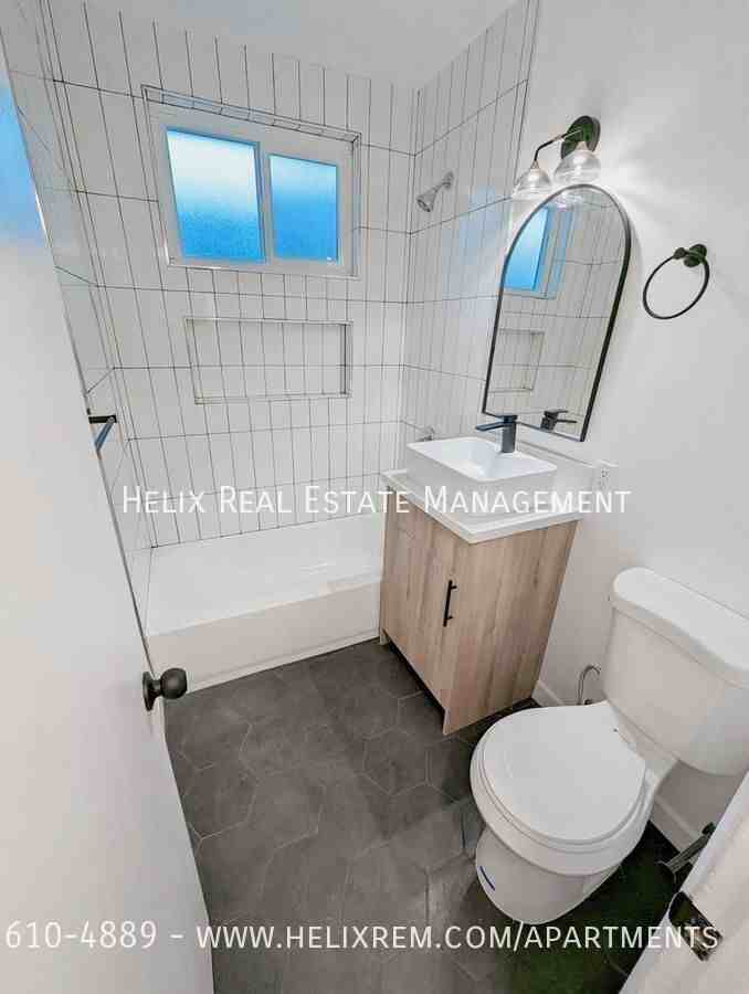 1728 N Sierra Bonita Ave #2 - Photo 3 of 7