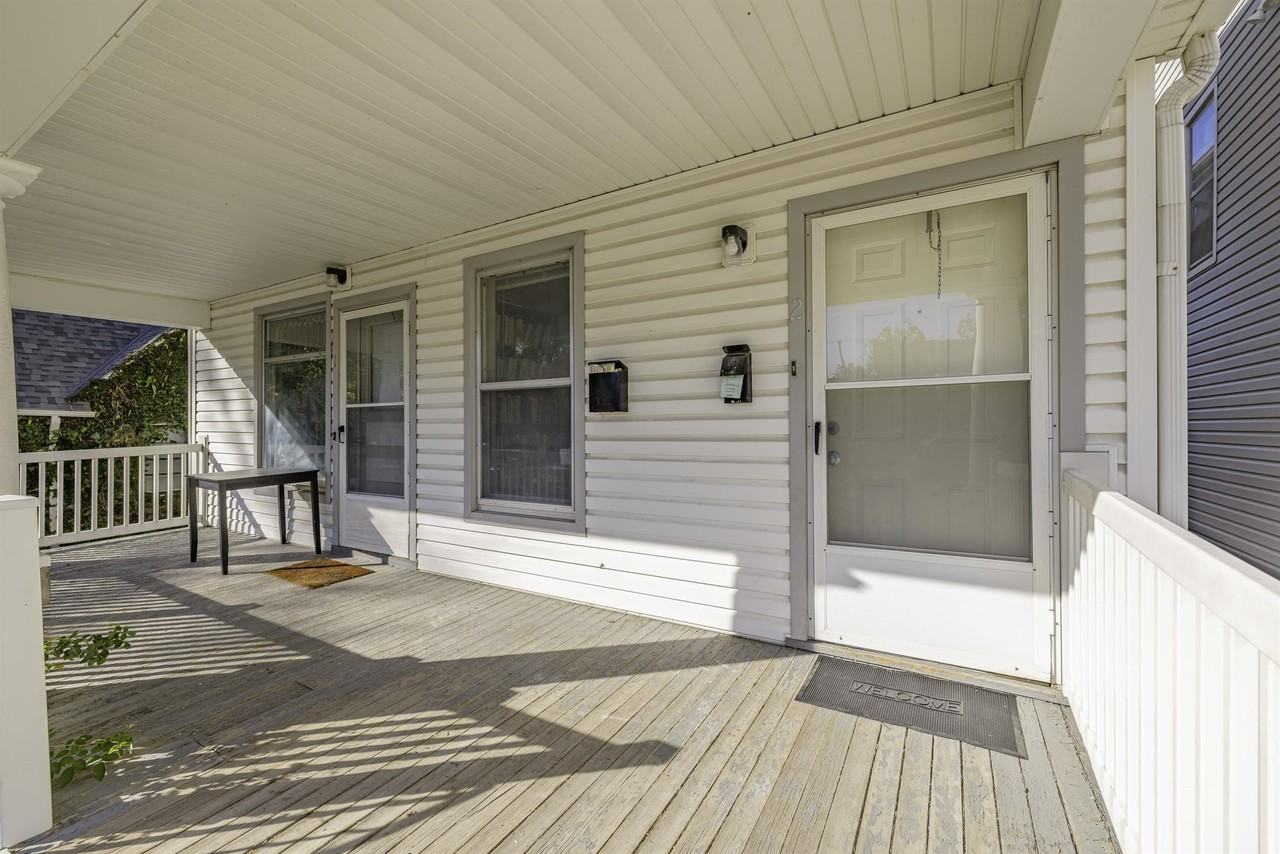 1640 E St #2 - Photo 3 of 24