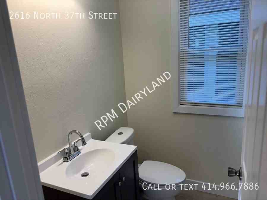 2616 N 37th St - Photo 7 of 11