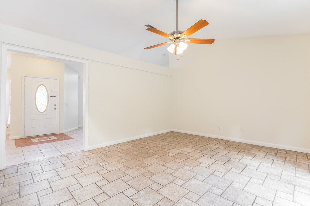 8000 Stirrupwood Ct - Photo 4 of 14