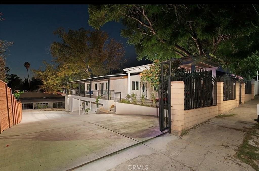 3401 Linda Vista Ter #3401 - Photo 4 of 12