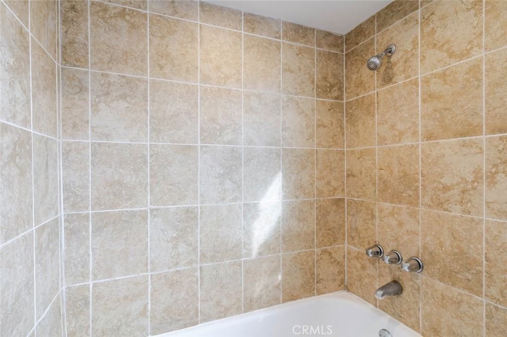 336 W Lexington Dr #336A - Photo 4 of 17