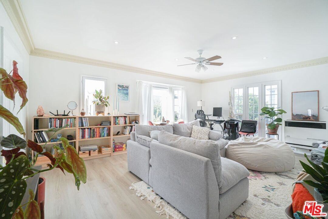 5139 Marathon St #5139 - Photo 2 of 9