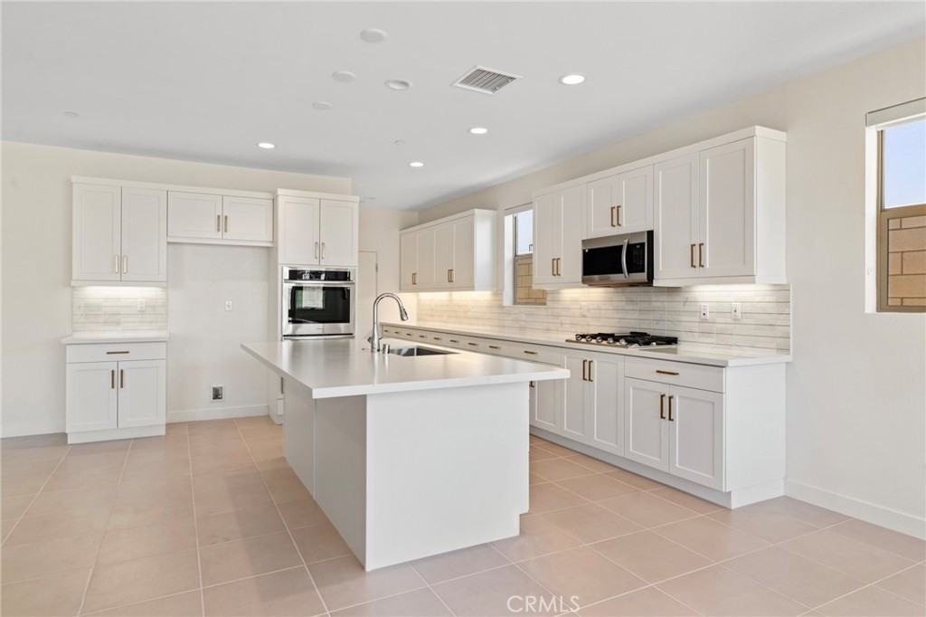 74356 Nichols Dr #74356 - Photo 2 of 39