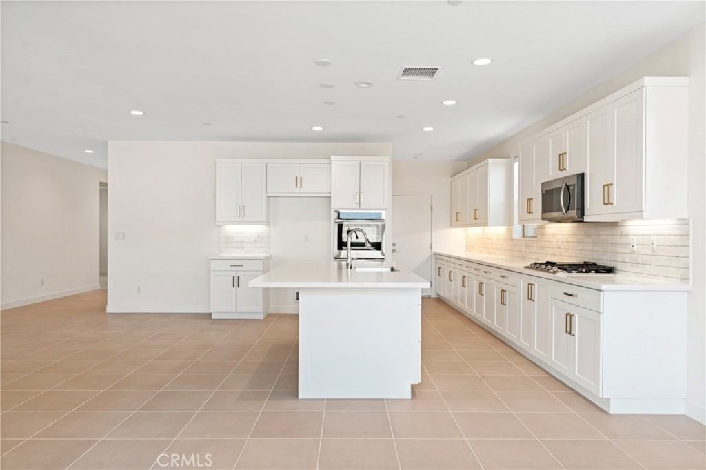 74356 Nichols Dr #74356 - Photo 5 of 39