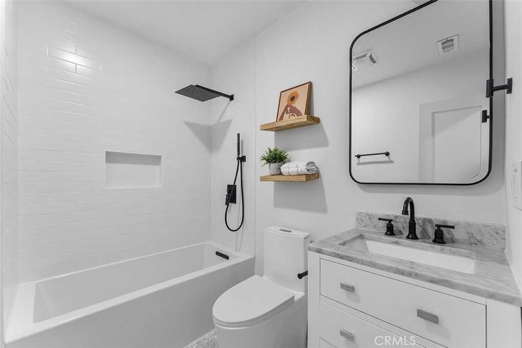 4314 Division St #4314 - Photo 4 of 19