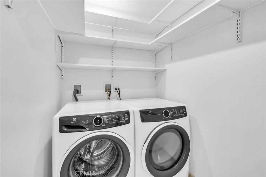 477 E Del Mar Blvd #477 - Photo 3 of 17