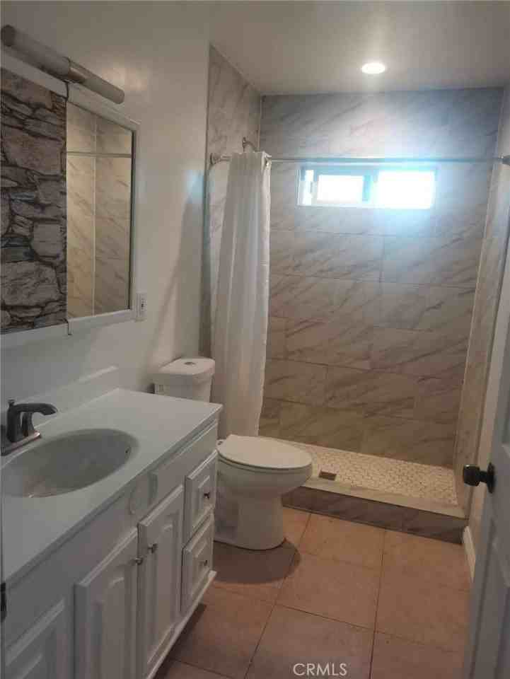 2617 E 4th St #26171-2 - Photo 2 of 5