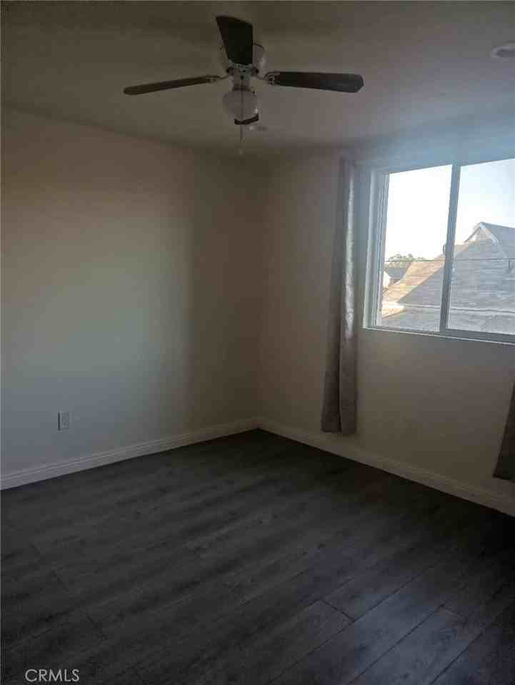 2617 E 4th St #26171-2 - Photo 5 of 5